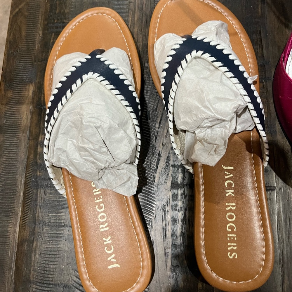 New in box Jack Rogers flip flops 9.5